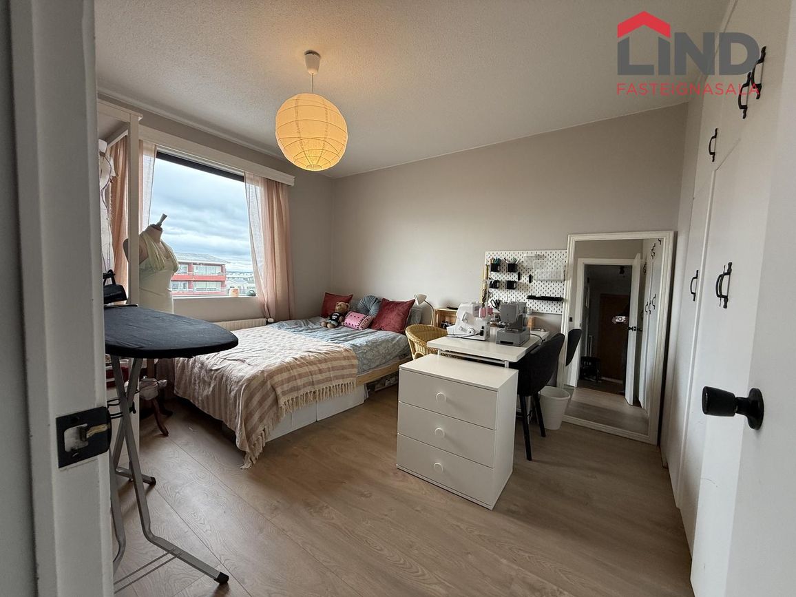 Einigrund 8 - 0301, 300 Akranes