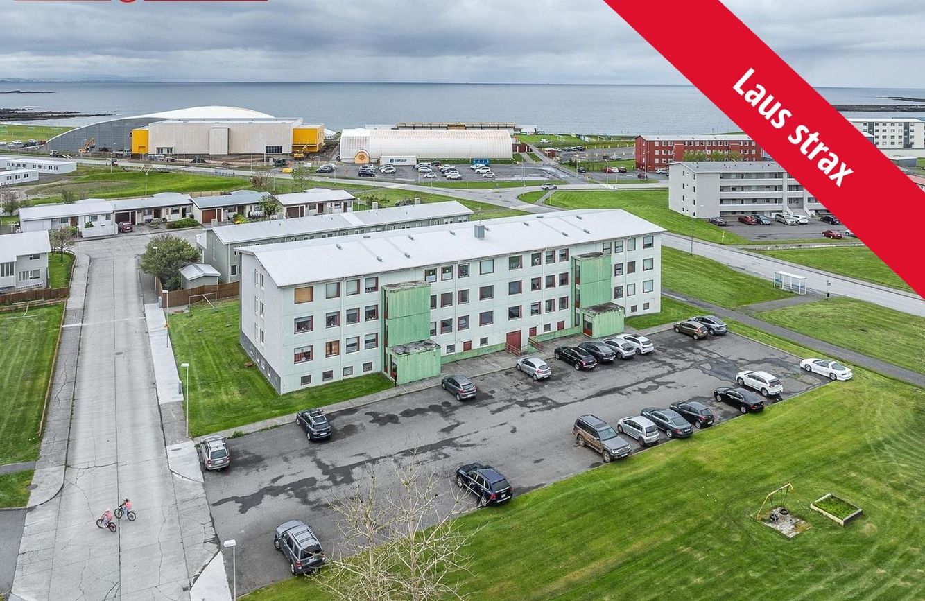 Einigrund 8 - 0301, 300 Akranes