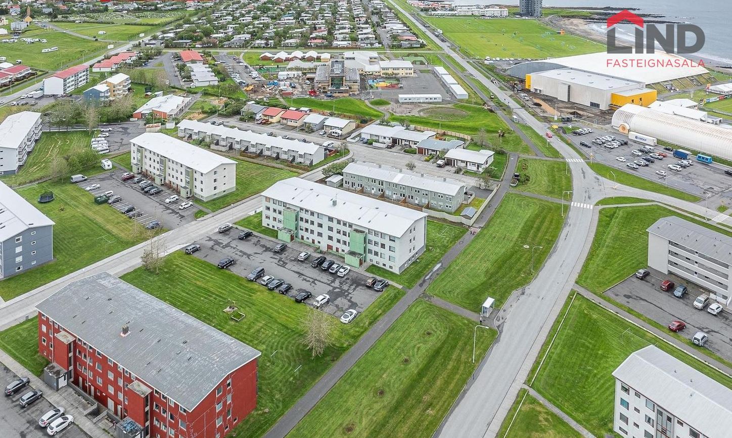 Einigrund 8 - 0301, 300 Akranes