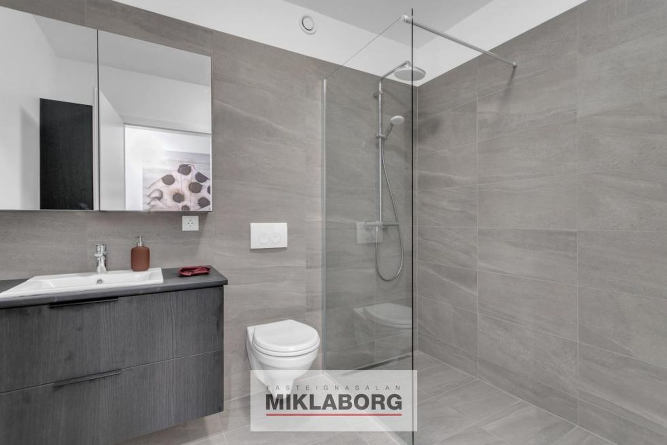 Hringhamar 21, 221 Hafnarfjörður