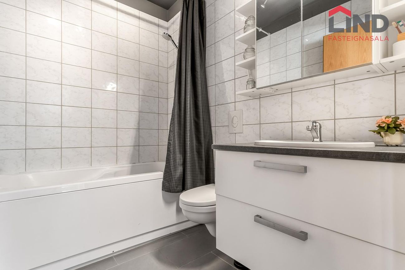 Drekavellir 20, 221 Hafnarfjörður