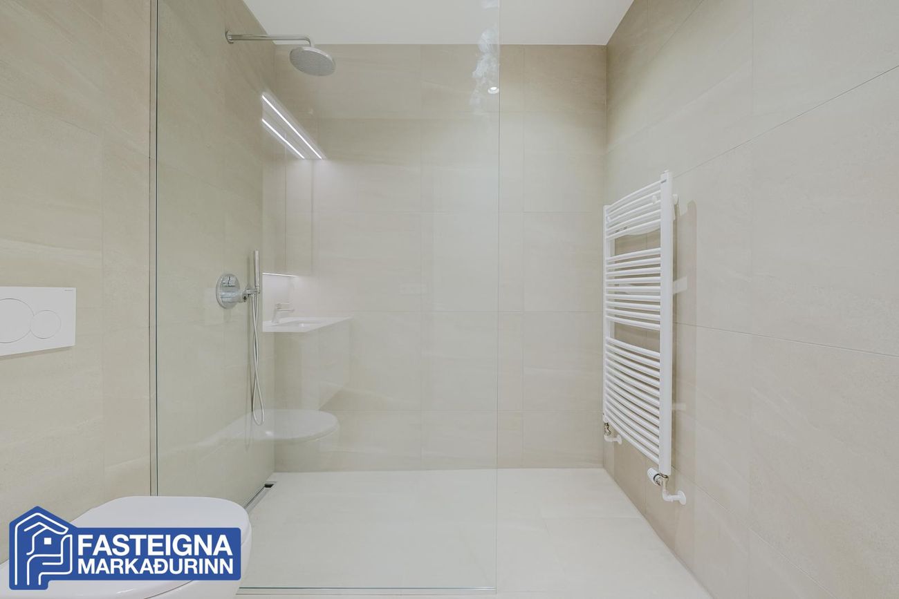 Naustavör 62 - 0211, 200 Kópavogur