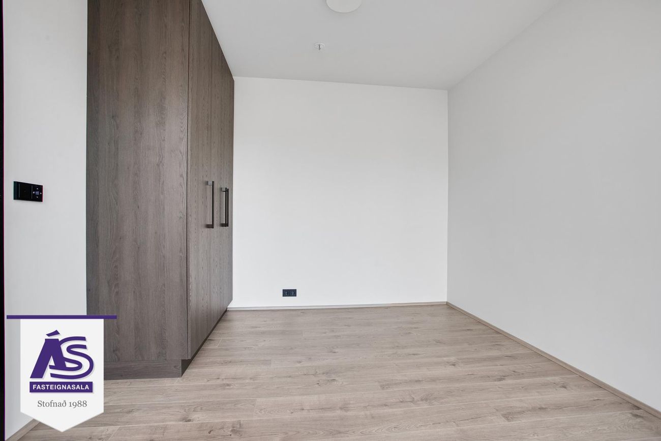 Hjallabraut 45B - 0103, 220 Hafnarfjörður