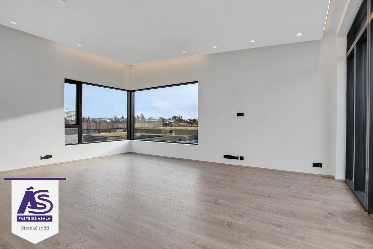 Hjallabraut 45B - 0103, 220 Hafnarfjörður