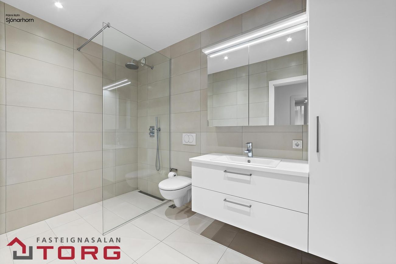 Naustavör 9 - 0105, 200 Kópavogur