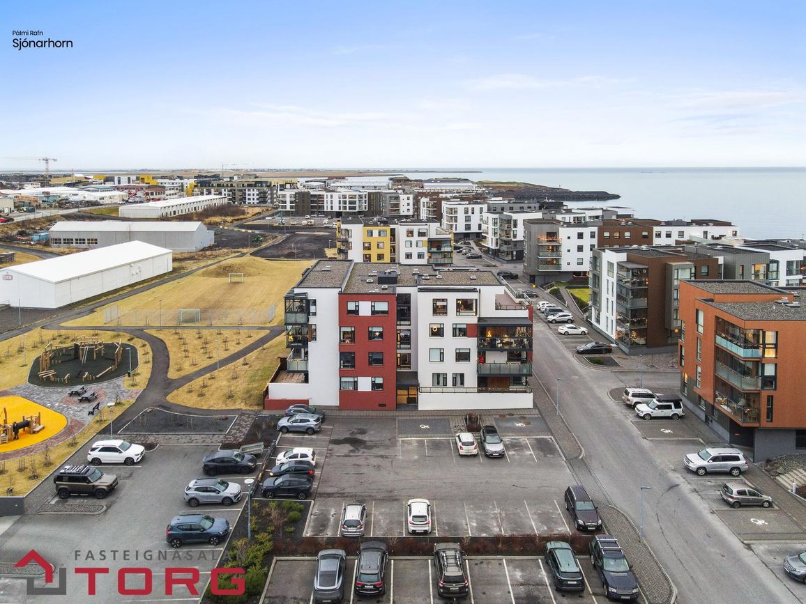 Naustavör 9 - 0105, 200 Kópavogur