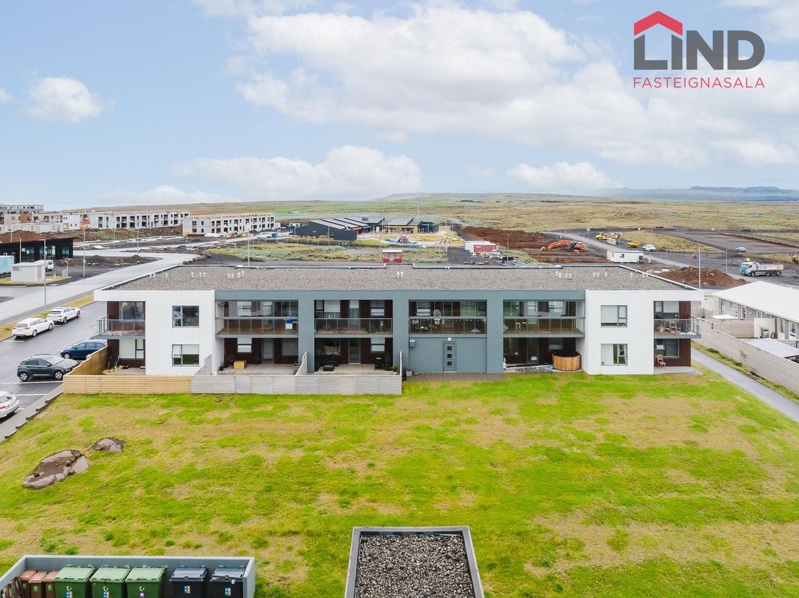 Dalsbraut 36, 260 Reykjanesbær