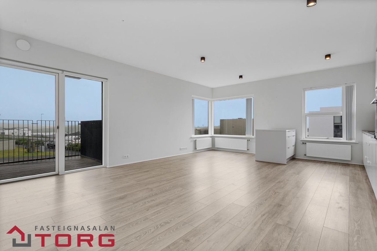 Holtsvegur 13, 210 Garðabær