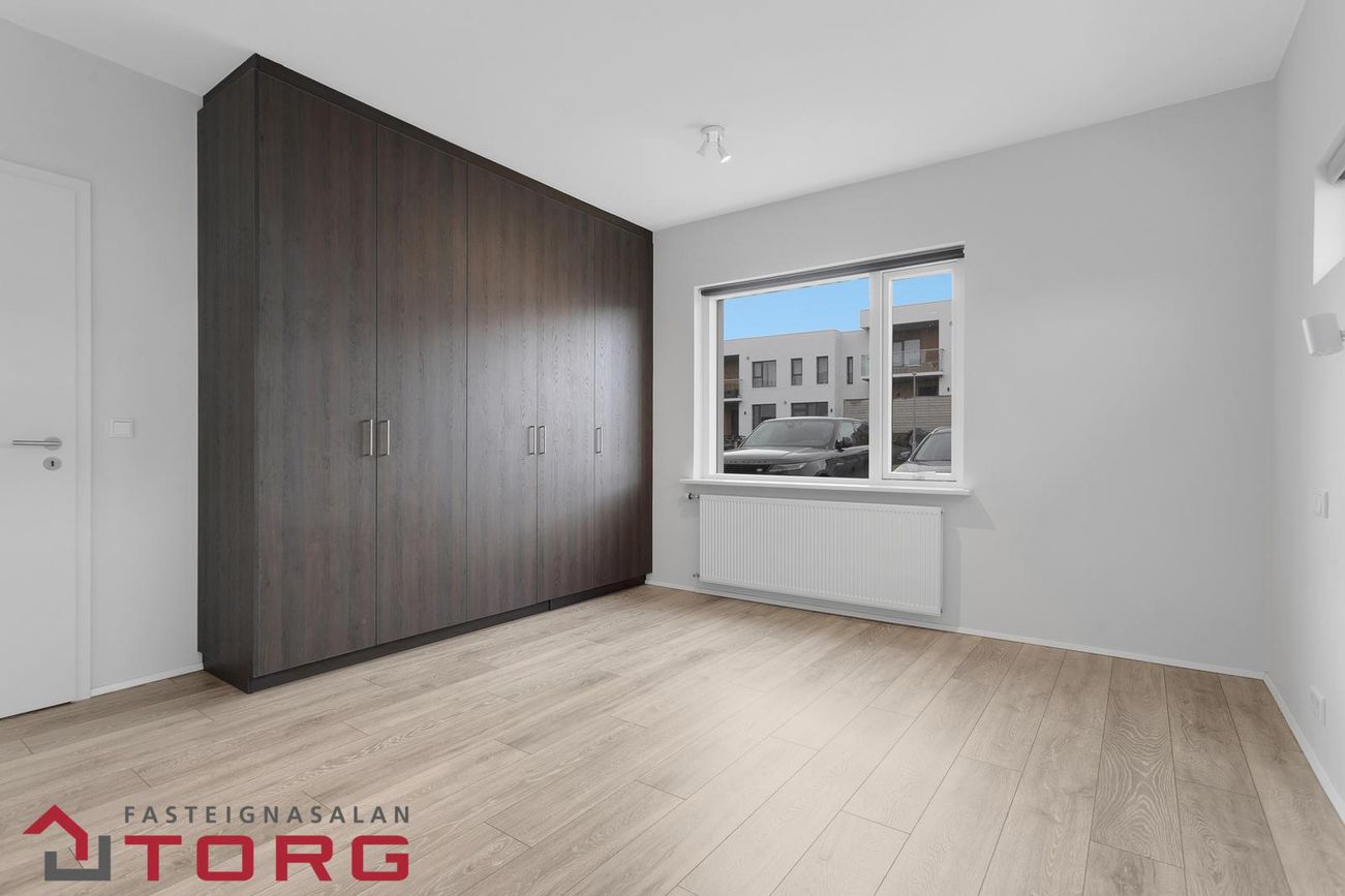 Holtsvegur 13, 210 Garðabær