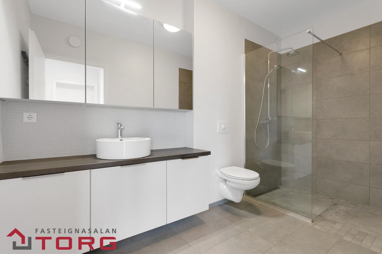 Holtsvegur 13, 210 Garðabær