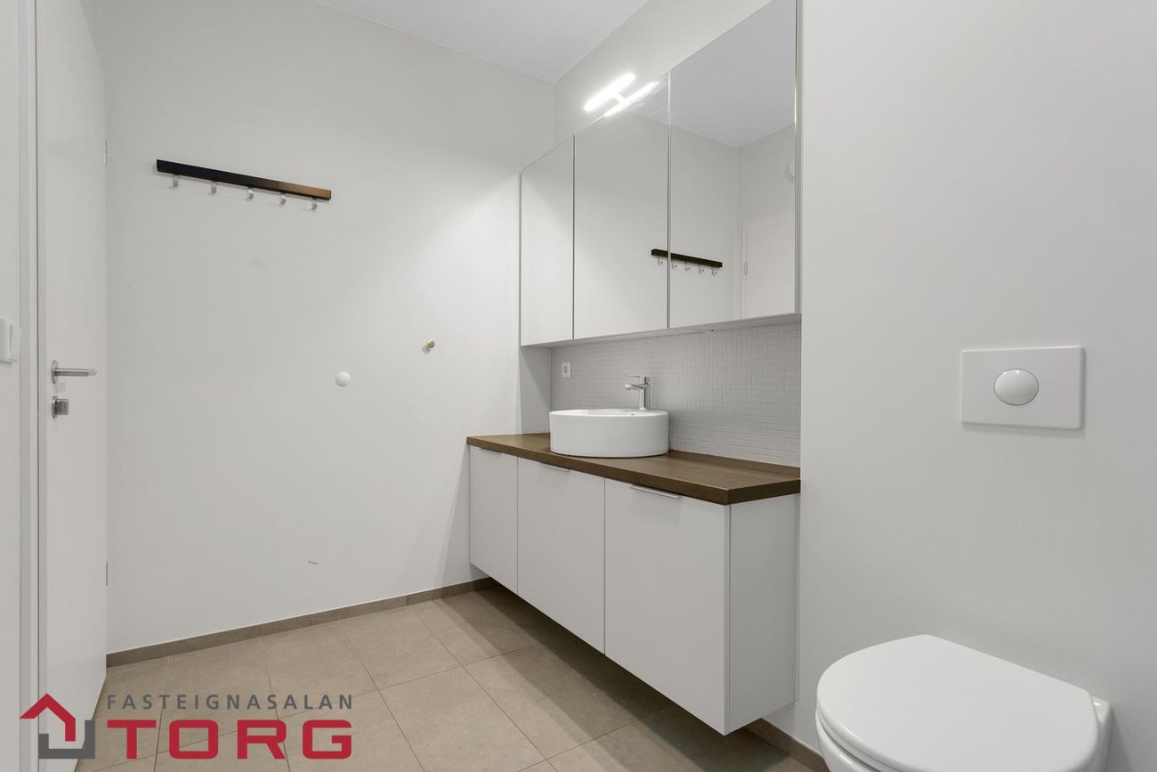 Holtsvegur 13, 210 Garðabær