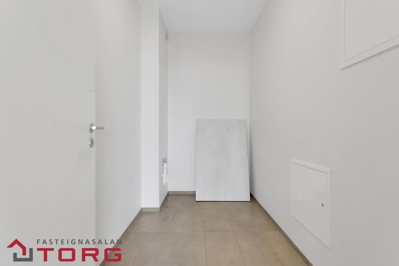 Holtsvegur 13, 210 Garðabær