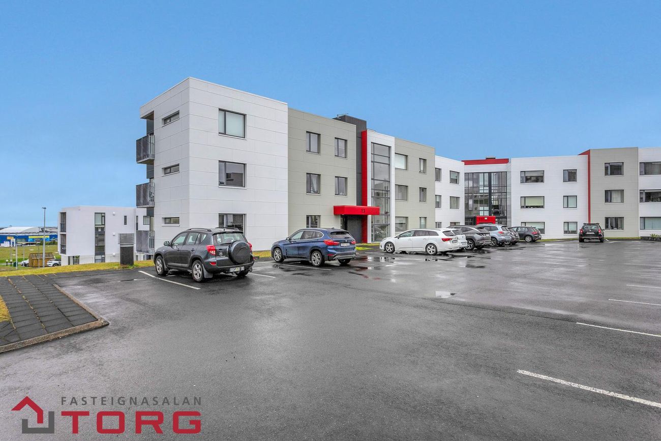 Holtsvegur 13, 210 Garðabær