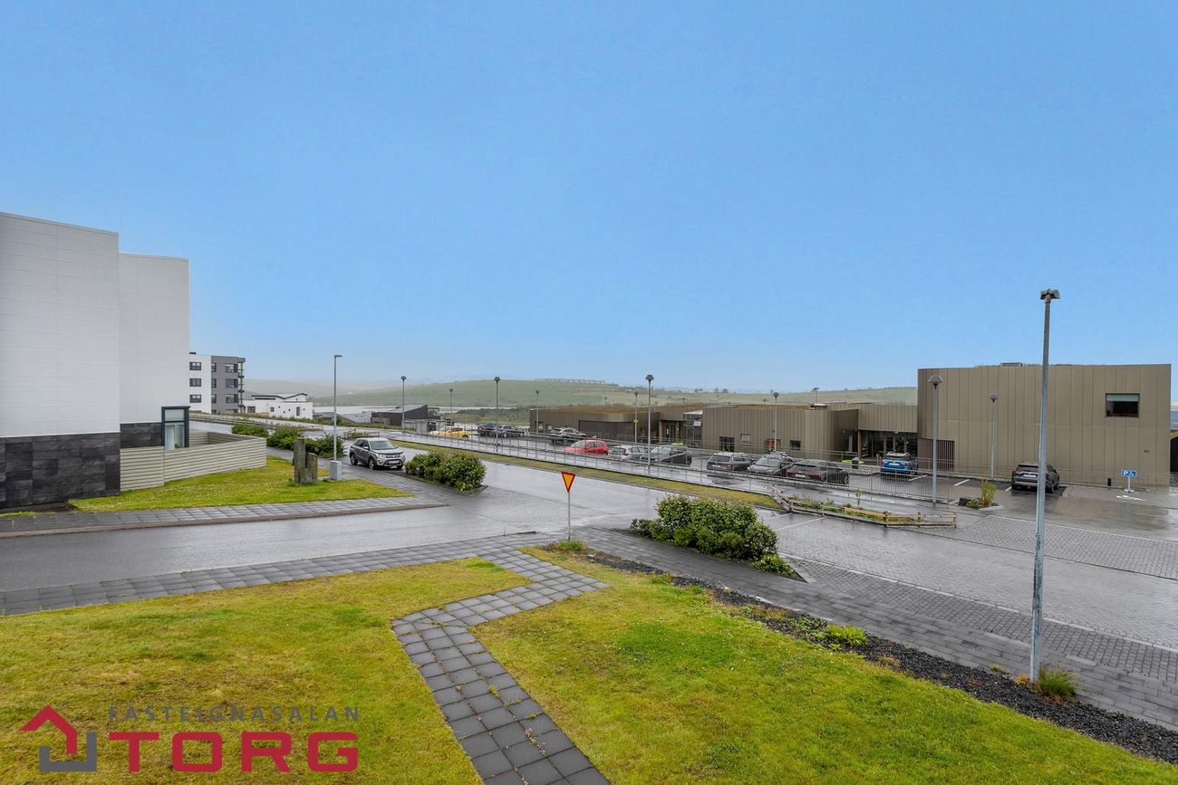 Holtsvegur 13, 210 Garðabær