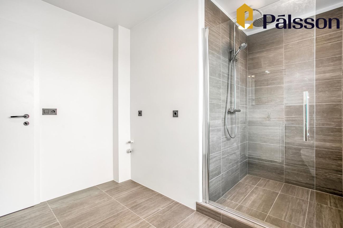 Ásbúðartröð 17, 220 Hafnarfjörður