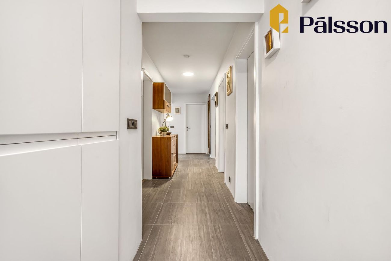 Ásbúðartröð 17, 220 Hafnarfjörður