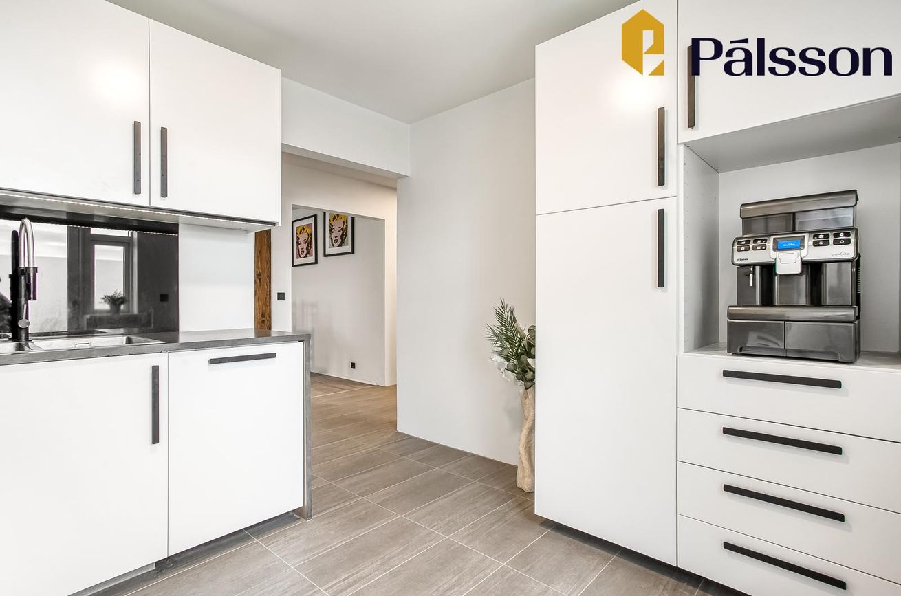 Ásbúðartröð 17, 220 Hafnarfjörður