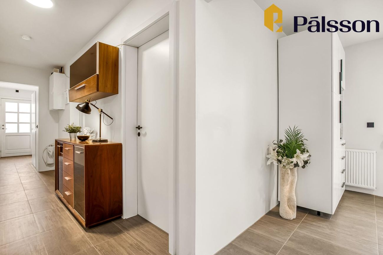 Ásbúðartröð 17, 220 Hafnarfjörður