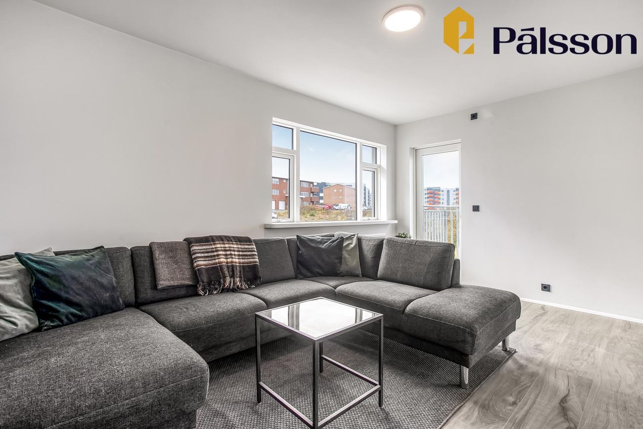 Ásbúðartröð 17, 220 Hafnarfjörður