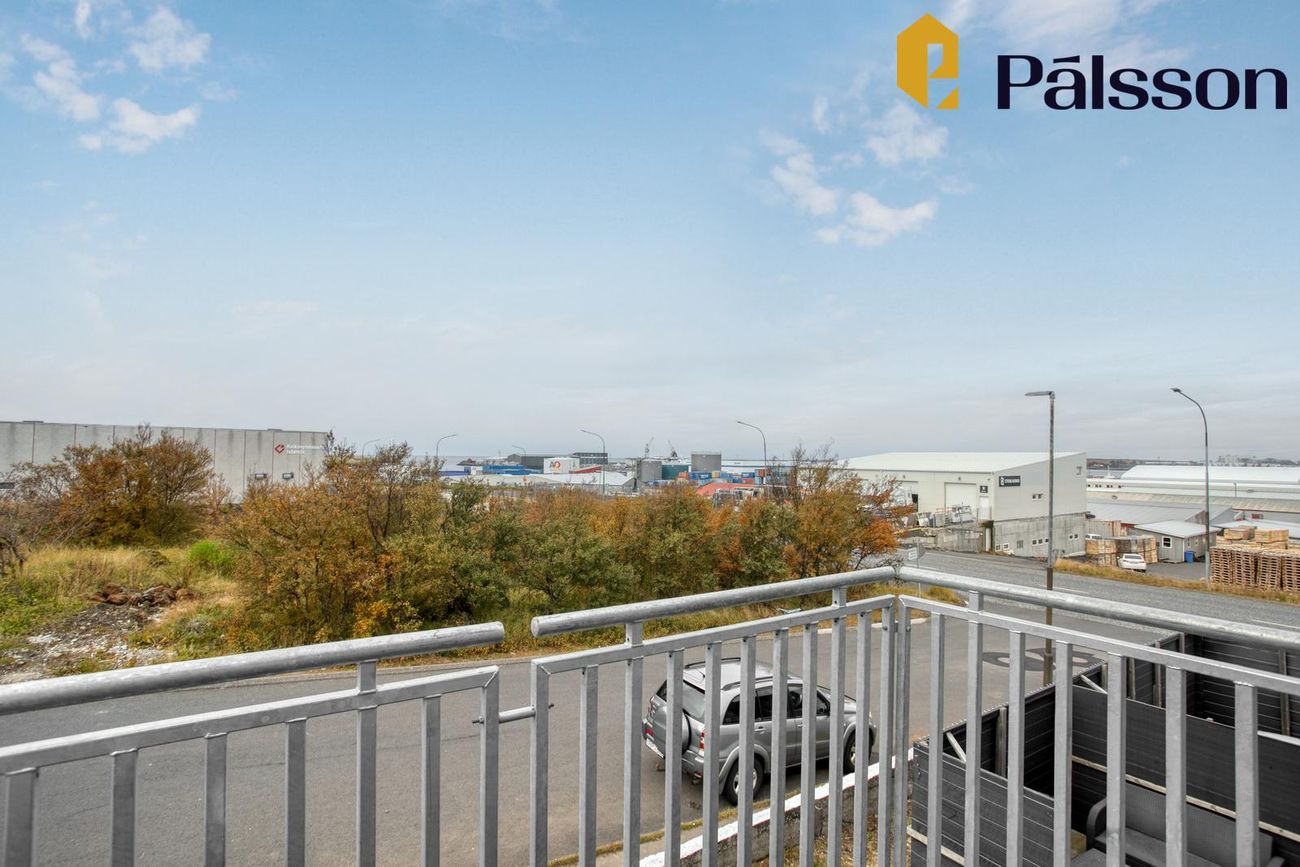 Ásbúðartröð 17, 220 Hafnarfjörður