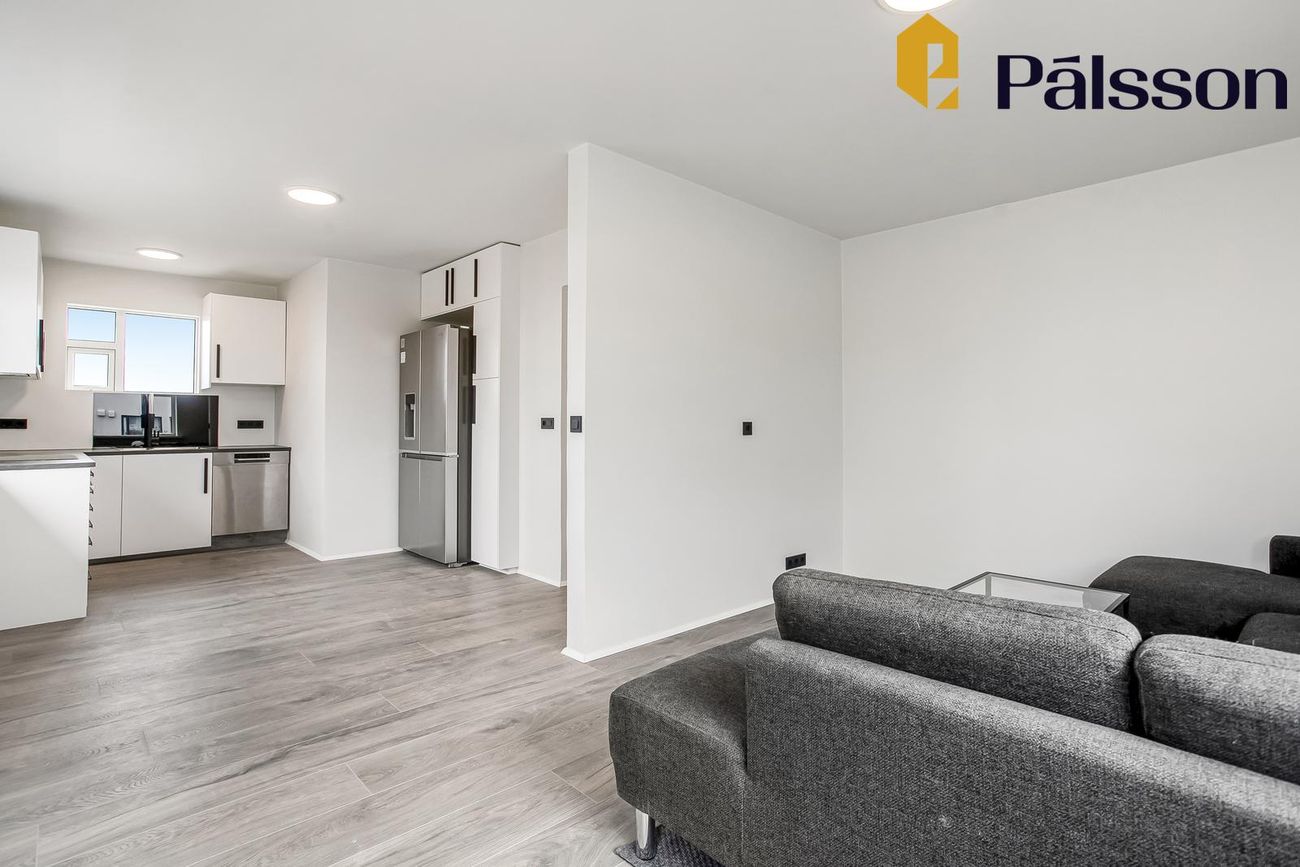 Ásbúðartröð 17, 220 Hafnarfjörður