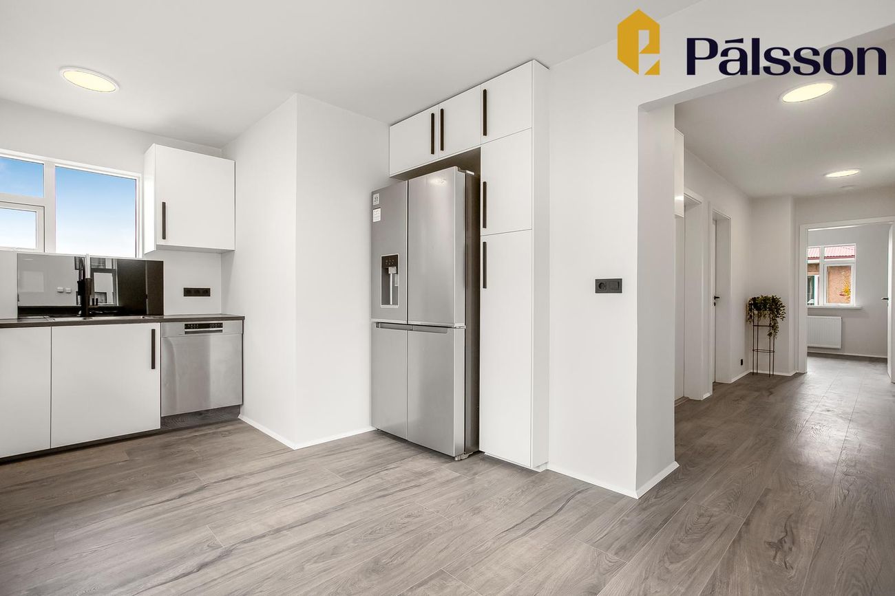 Ásbúðartröð 17, 220 Hafnarfjörður