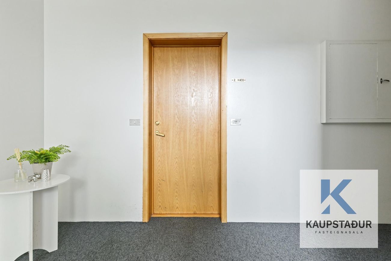 Dúfnahólar 4, 111 Reykjavík