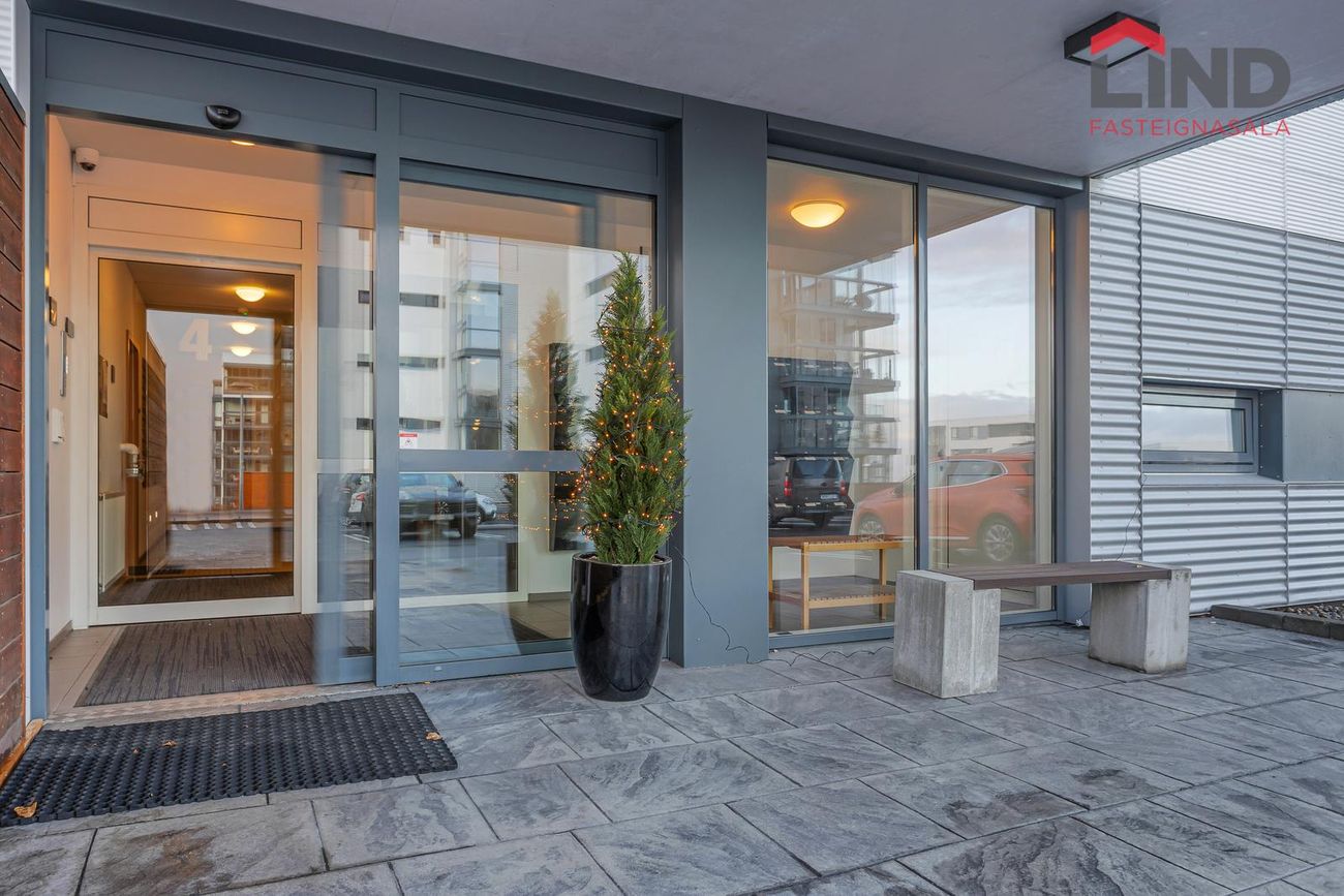 Lundur 4, 200 Kópavogur