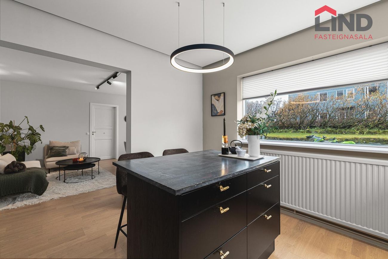Arnarhraun 9, 220 Hafnarfjörður
