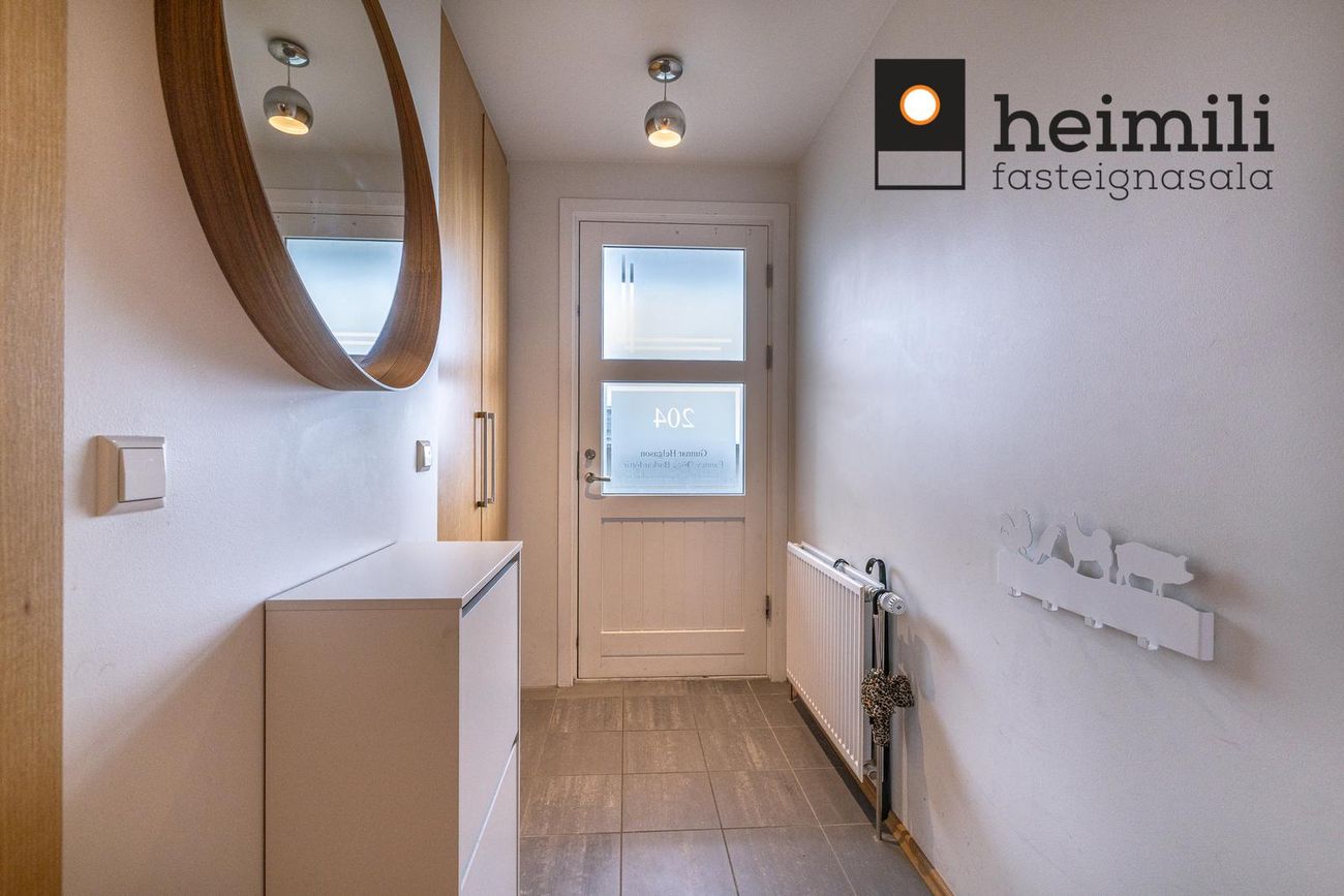Eskivellir 21A, 221 Hafnarfjörður