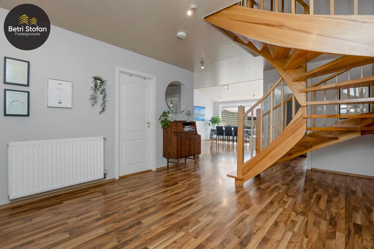 Laufrimi 17, 112 Reykjavík
