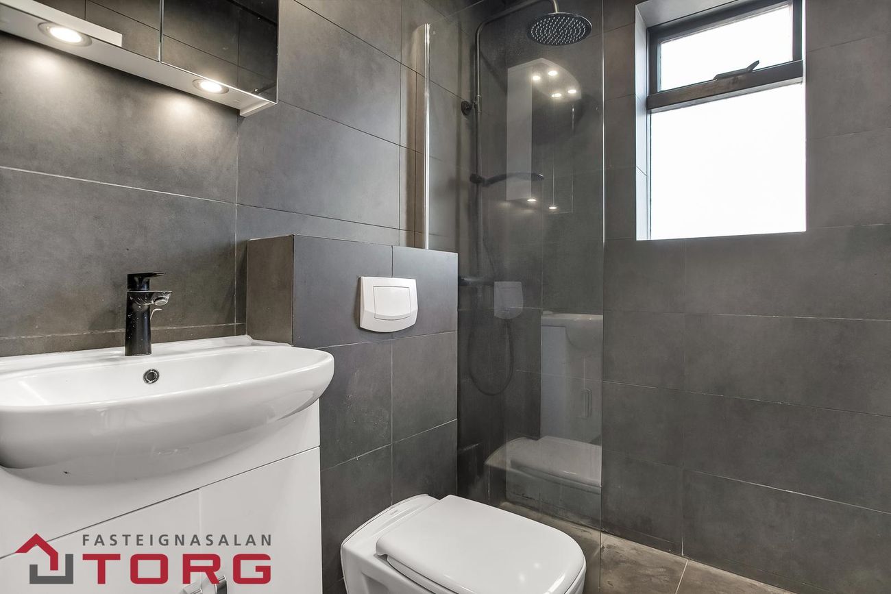 Hringbraut 99 - 0102, 101 Reykjavík