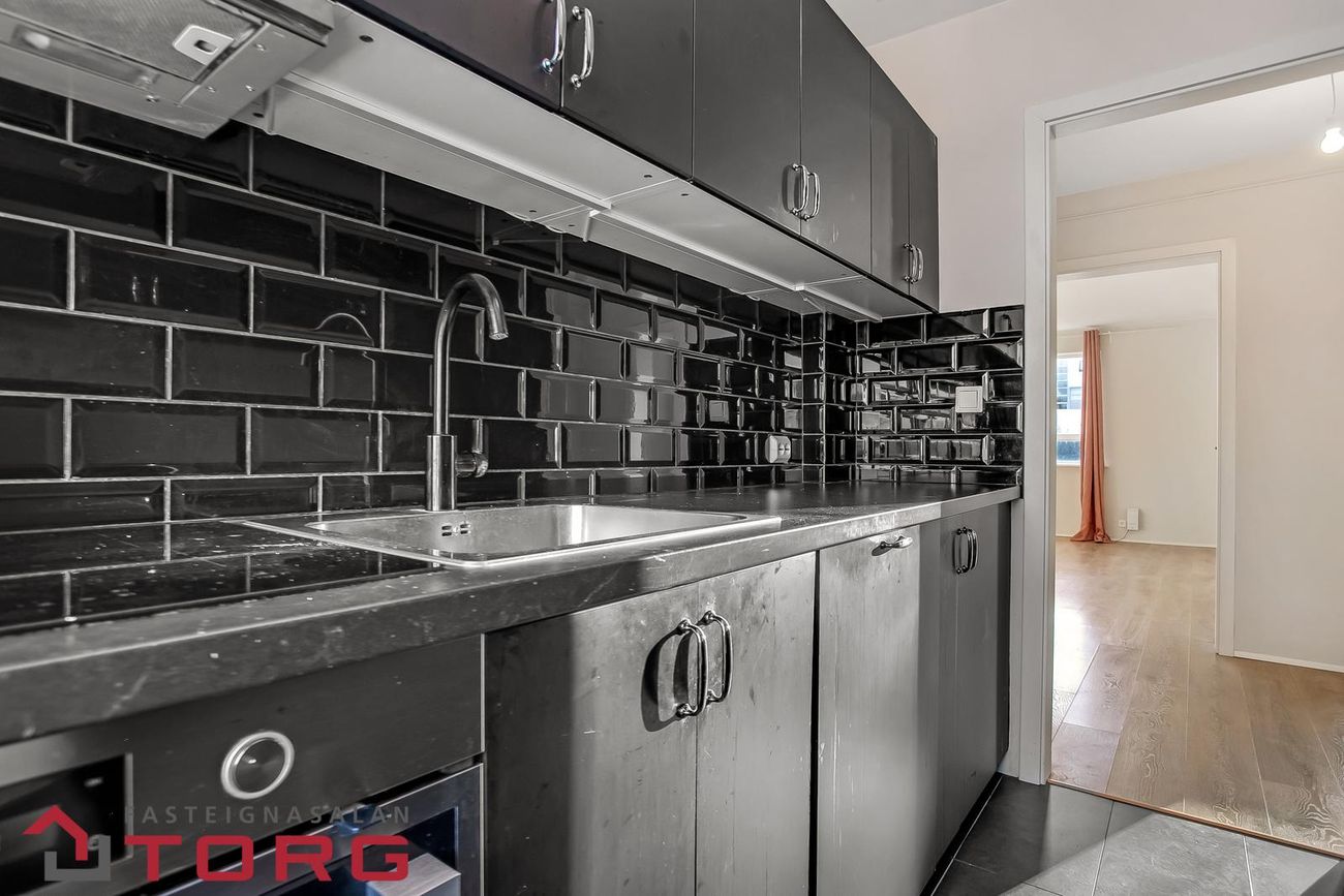 Hringbraut 99 - 0102, 101 Reykjavík