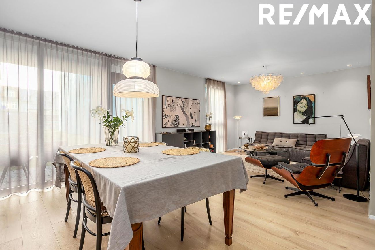 Hverfisgata 92A, 101 Reykjavík