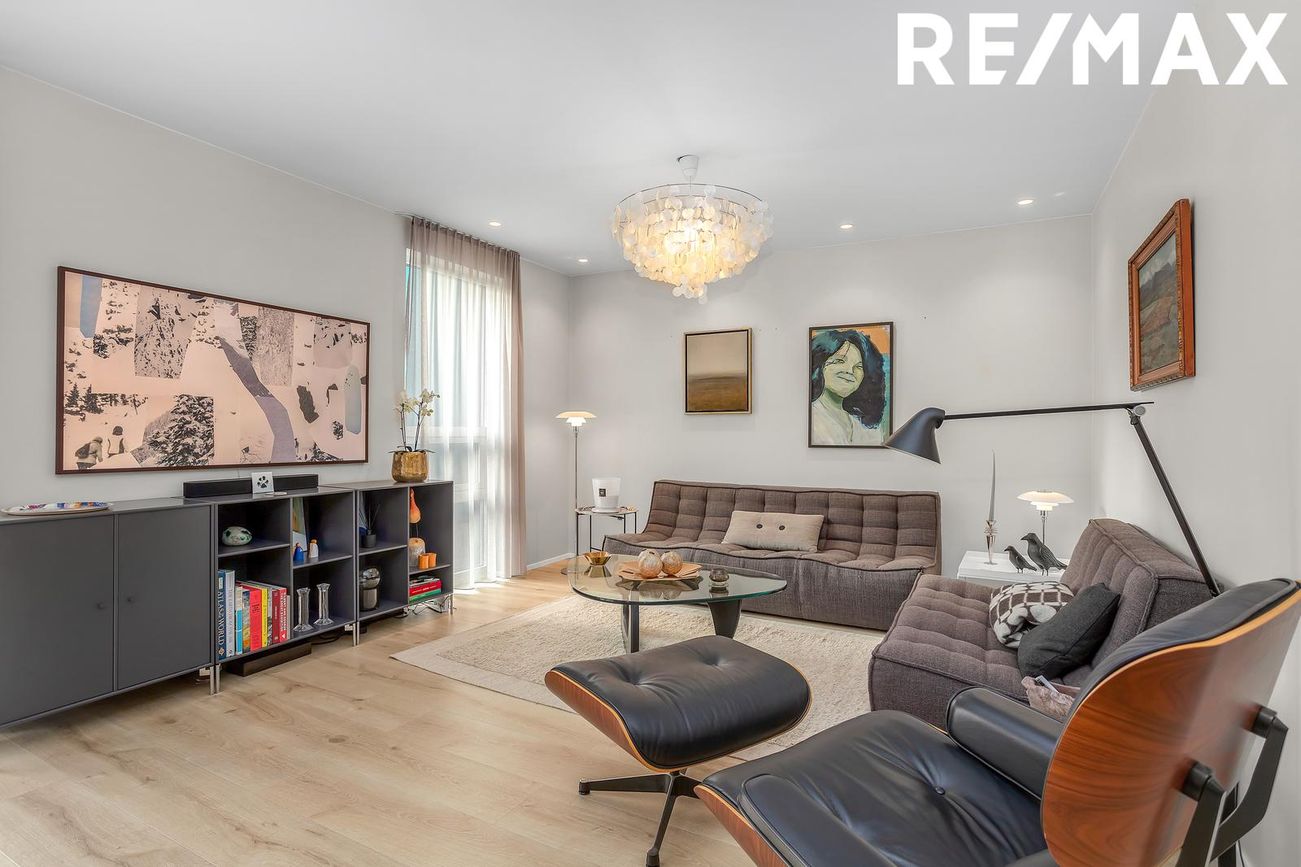 Hverfisgata 92A, 101 Reykjavík