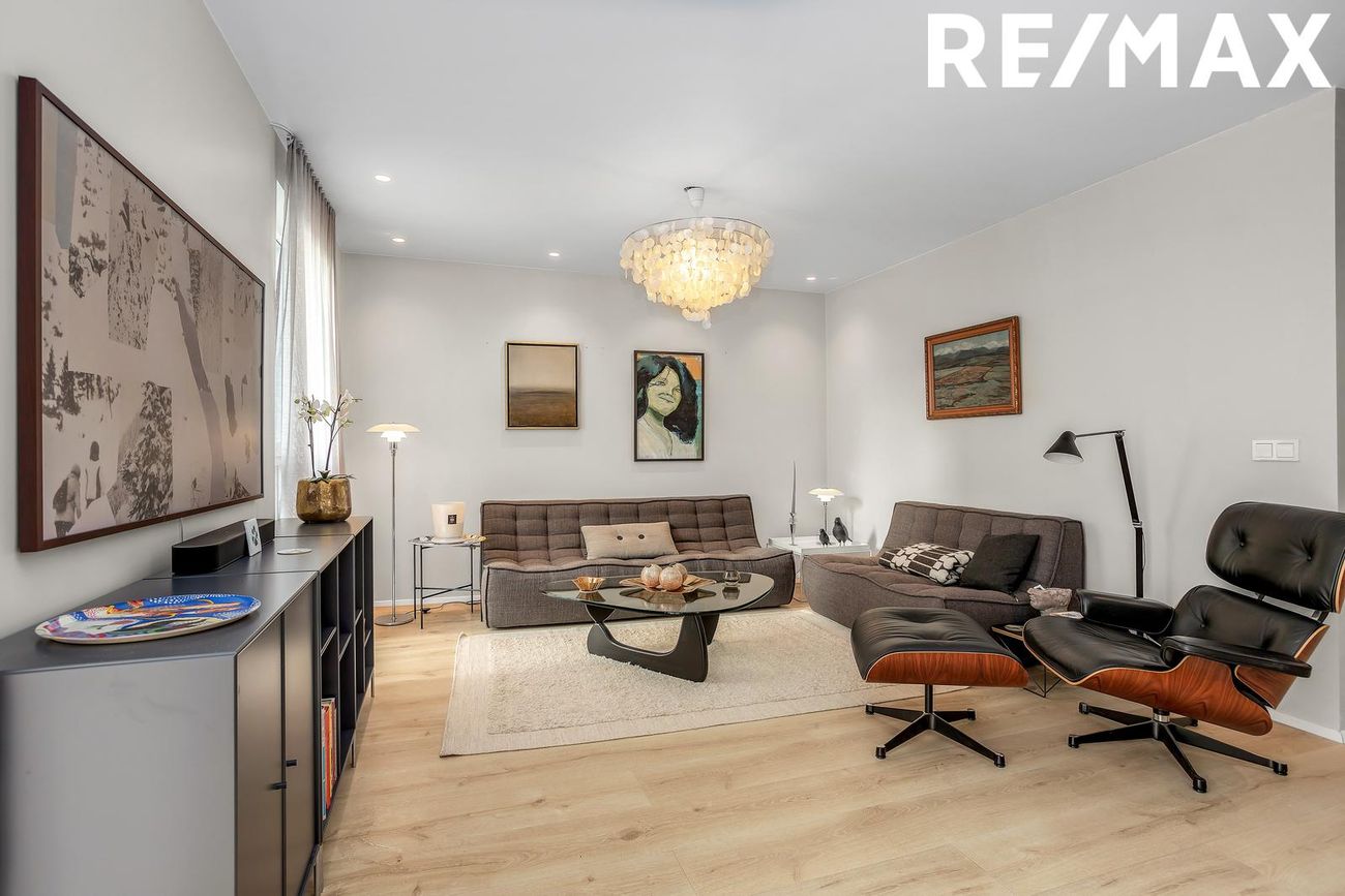 Hverfisgata 92A, 101 Reykjavík