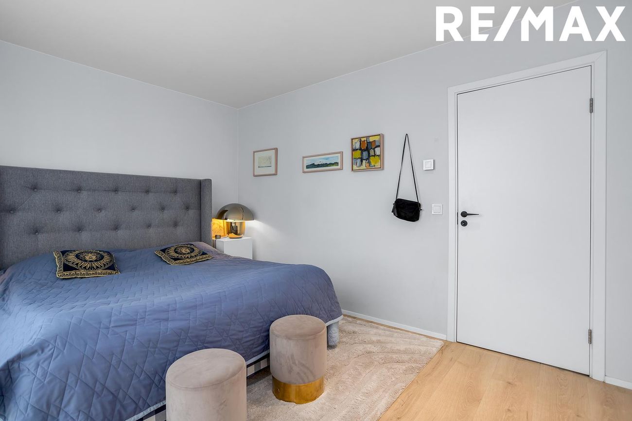Hverfisgata 92A, 101 Reykjavík