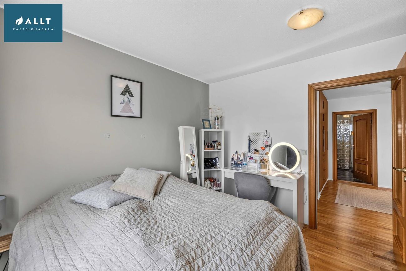 Silfurtún 8, 250 Sveitarfélagið Garður