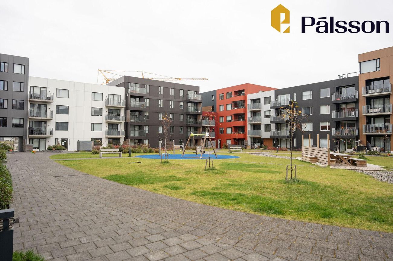 Smyrilshlíð 3, 102 Reykjavík