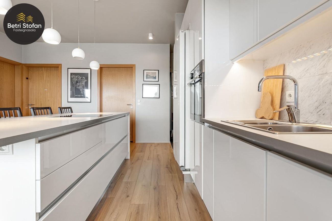 Holtsvegur 25 23-25 - 0203, 210 Garðabær