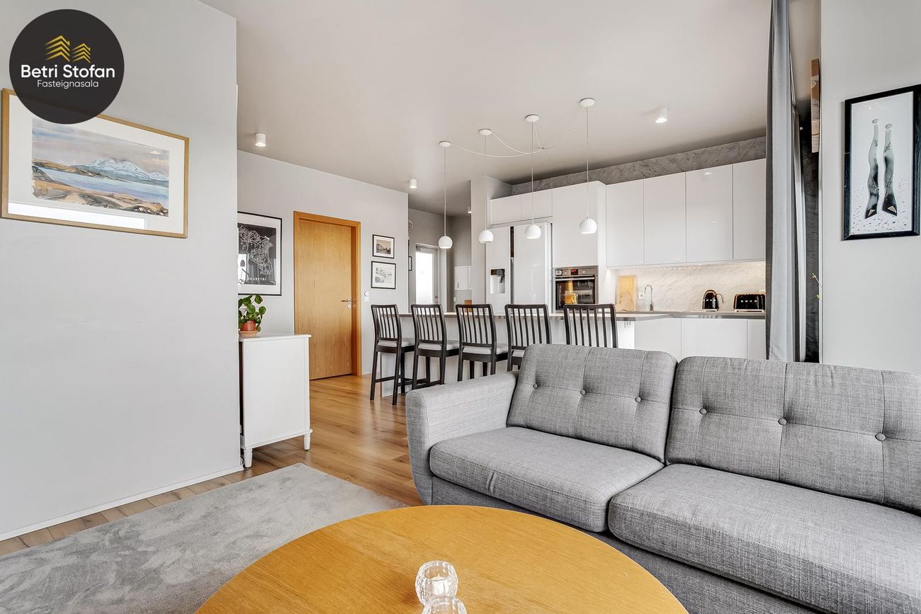 Holtsvegur 25 23-25 - 0203, 210 Garðabær