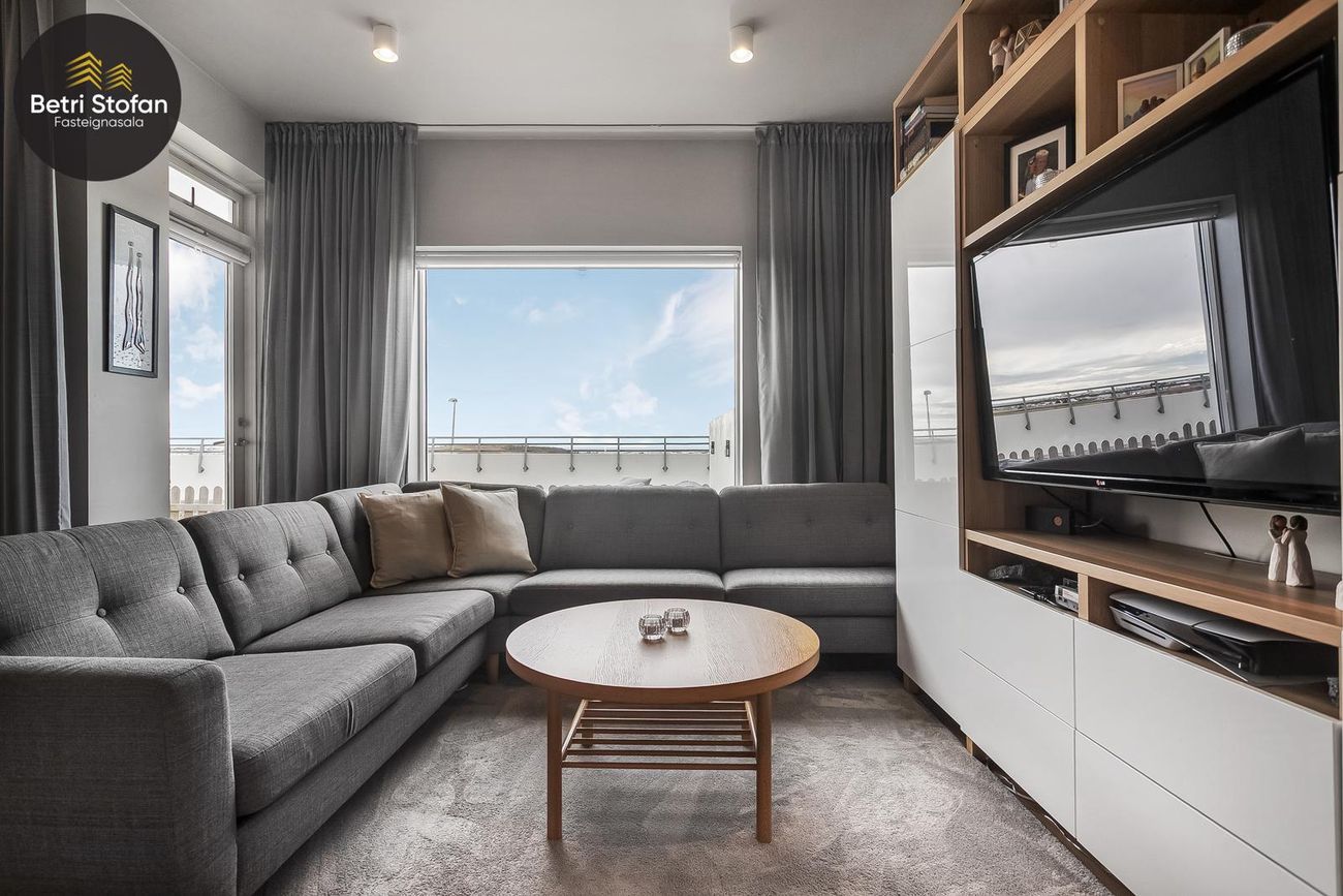 Holtsvegur 25 23-25 - 0203, 210 Garðabær