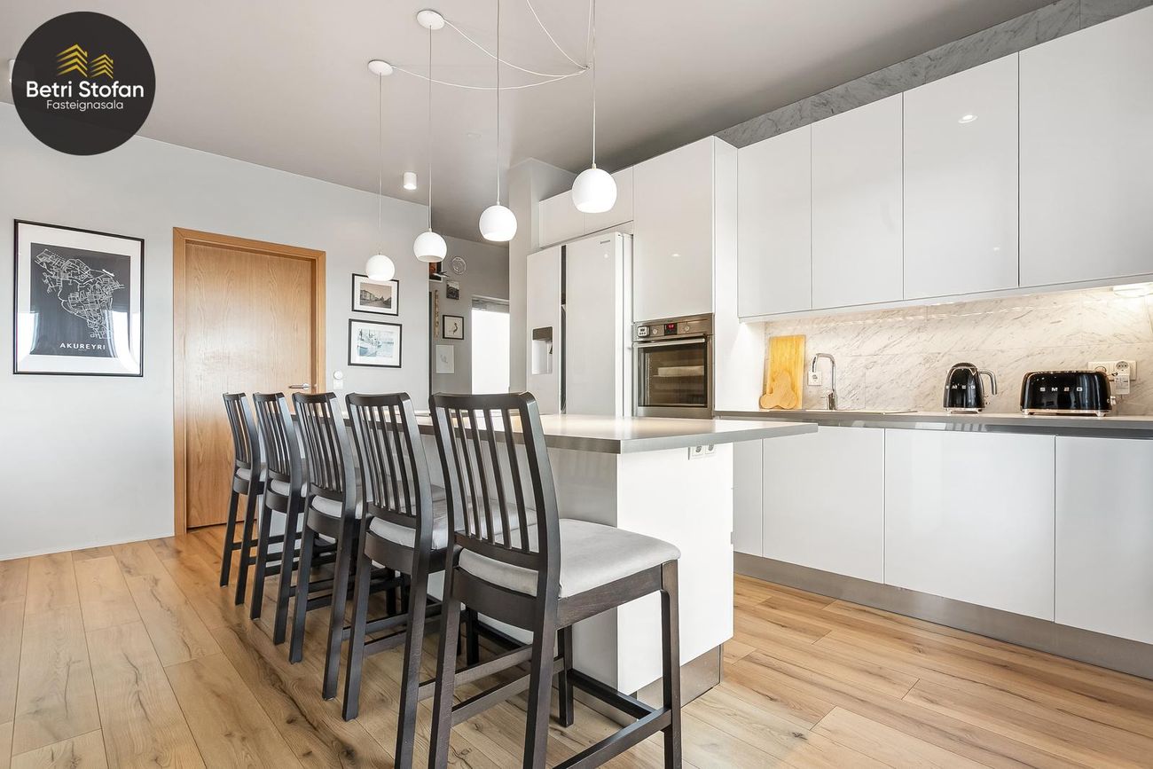 Holtsvegur 25 23-25 - 0203, 210 Garðabær