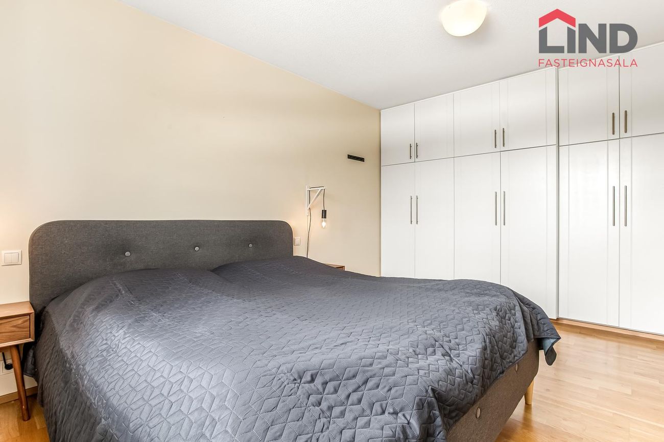 Jöklafold 43, 112 Reykjavík