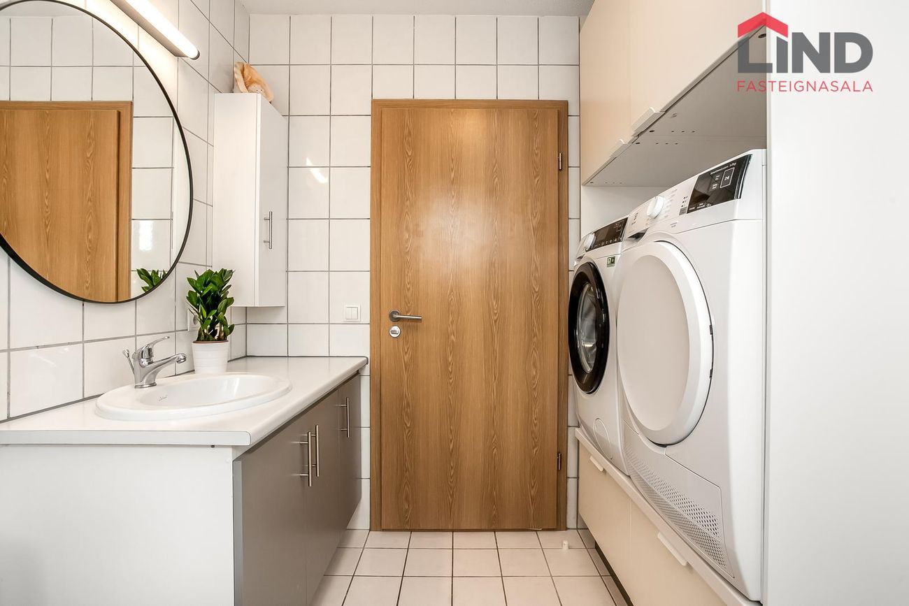 Jöklafold 43, 112 Reykjavík