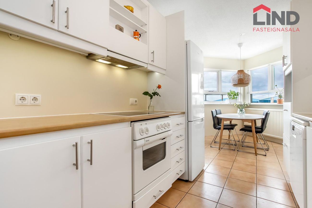 Jöklafold 43, 112 Reykjavík
