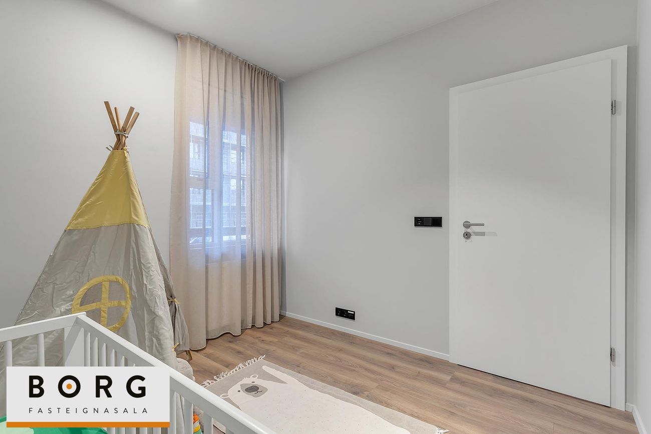 Áshamar 42 - 0103, 221 Hafnarfjörður