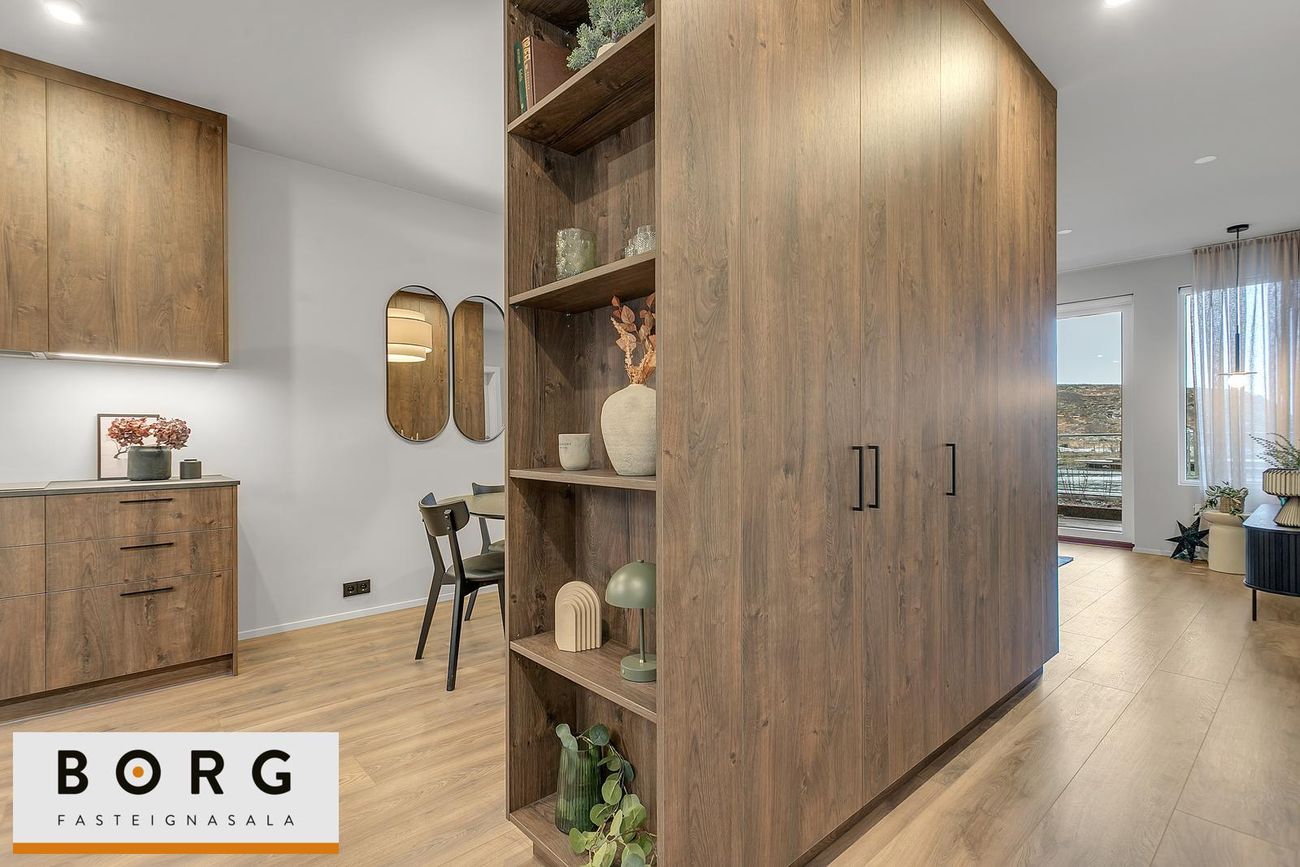 Áshamar 42 - 0103, 221 Hafnarfjörður