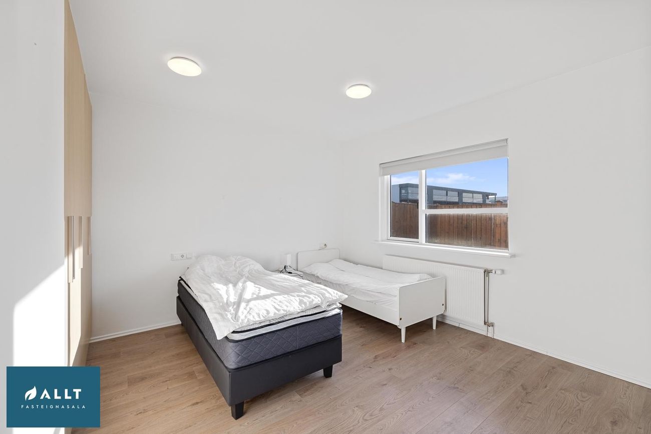 Bjarkardalur 33 - 0104, 260 Reykjanesbær