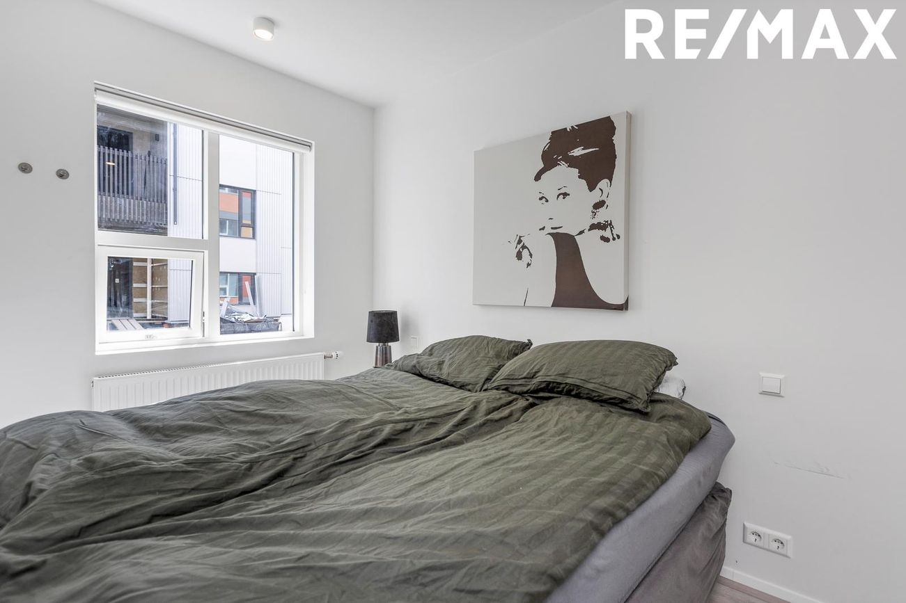 Jöfursbás 11B, 112 Reykjavík